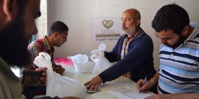 تواصل حملة الوفاء الأوروبية بغزة المرحلة التجريبية من مشروع “مطاعم الفقراء”